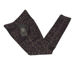 MOVE THEOLOGY City Lite Legging Stretchy Animal Print Yoga Pilates NWT Large